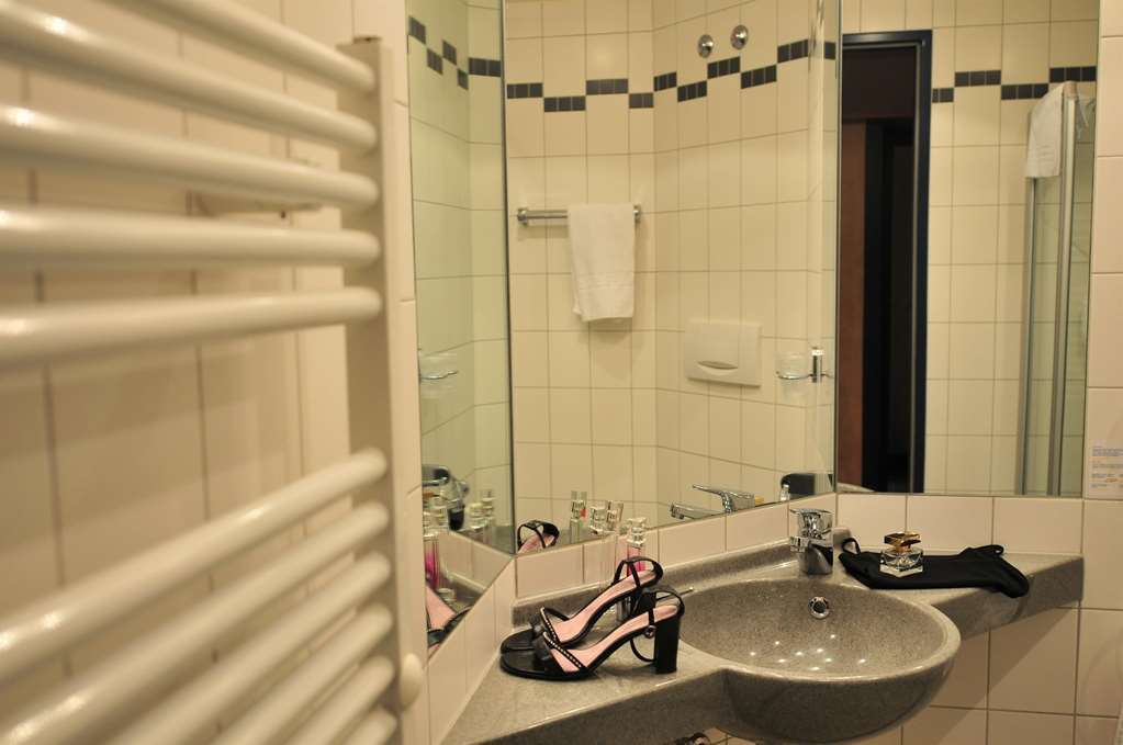 Akzent Hotel Stadt Schluechtern ***S Екстериор снимка