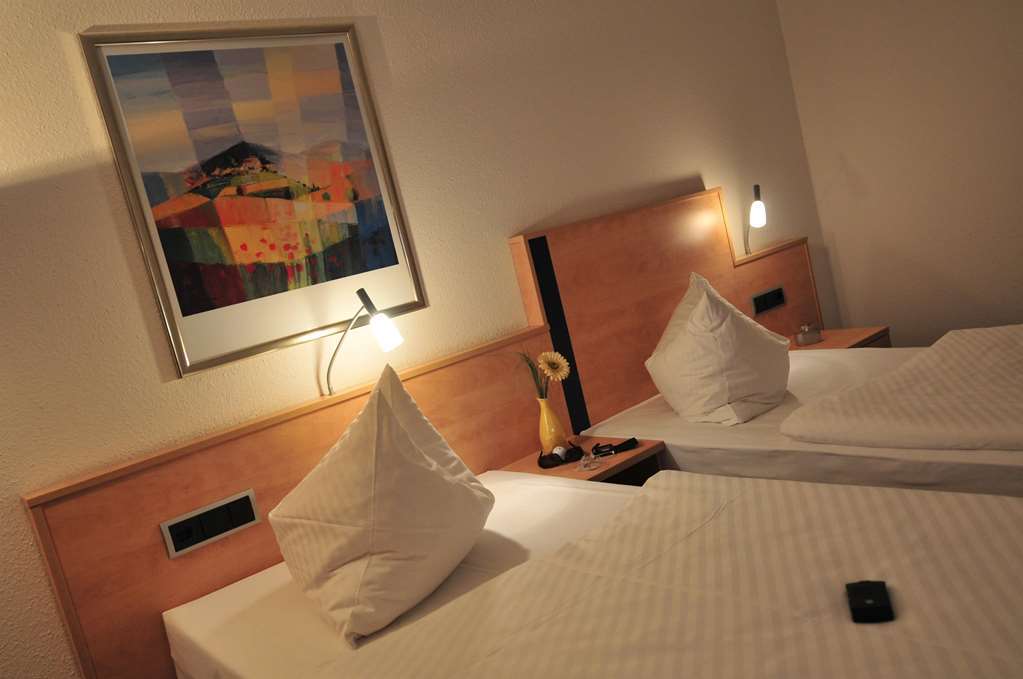 Akzent Hotel Stadt Schluechtern ***S Екстериор снимка