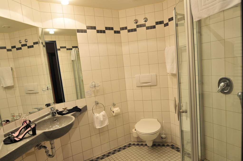 Akzent Hotel Stadt Schluechtern ***S Екстериор снимка