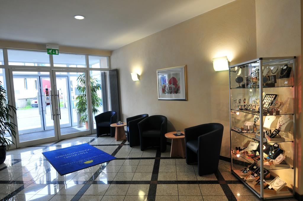 Akzent Hotel Stadt Schluechtern ***S Екстериор снимка